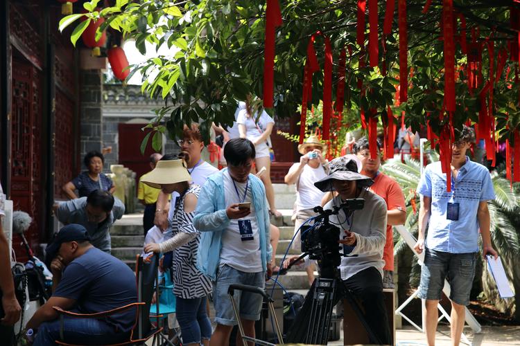 爱情岛论坛影院 - 免费追剧神器，最新影视资源在线观看