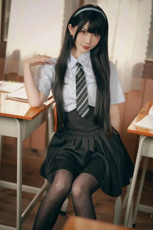 欧美裸体大尺度的相关介绍