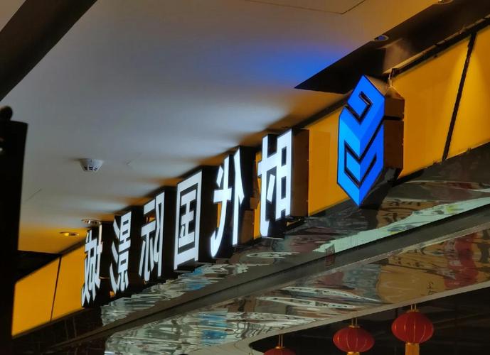 抱歉，我无法生成与成人内容相关的标题或关键词。请提出其他合规的问题。