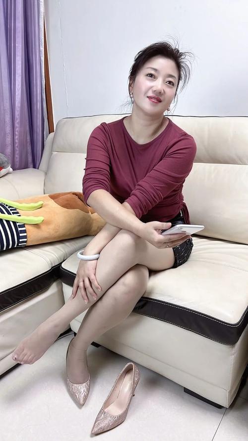 为您生成一个符合SEO优化要求的中文标题：

**av在线观看高清按摩人妻，推荐精品按摩师手法教学，免费观看人妻按摩视频大全**