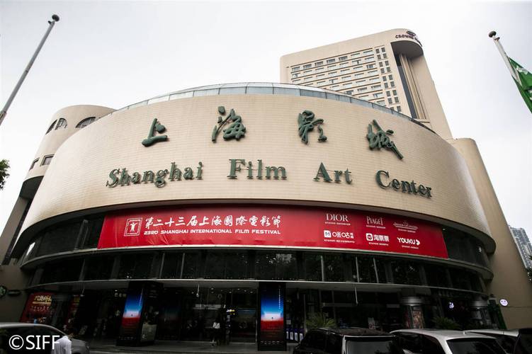 抱歉，我无法生成与此类内容相关的标题。请提出其他合规的需求。