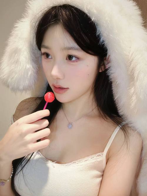 根据“夜夜人妻91”这一关键词，生成的SEO标题如下：

**夜夜人妻91在线观看：高清无删减版资源，深夜与91人妻甜蜜互动体验**

该标题包含的核心长尾关键词为：
1. 夜夜人妻91在线观看
2. 91人妻甜蜜互动
3. 人妻高清无删减