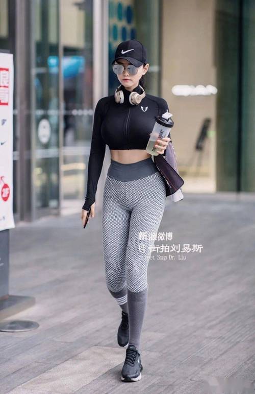 欧美熟女高清壁纸合集 | 气质熟女写真 成熟女性魅力 欧美风韵穿搭