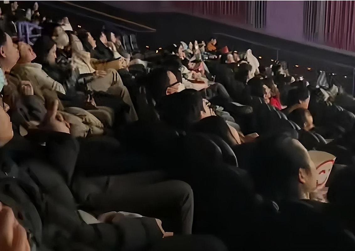 风间由美大尺度写真的相关介绍